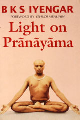 Iyengar - 
Light on Pranayama